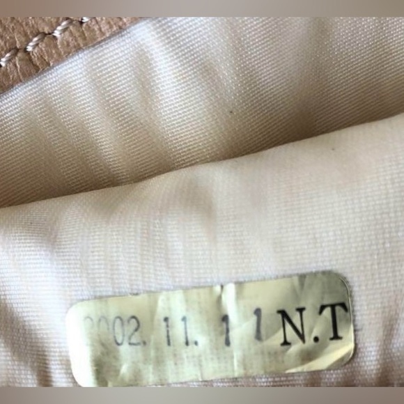 AUTHENTIC VINTAGE Chanel Chocolate Bar Tan Long Wallet 2002 Leather Quilted - Picture 6 of 6